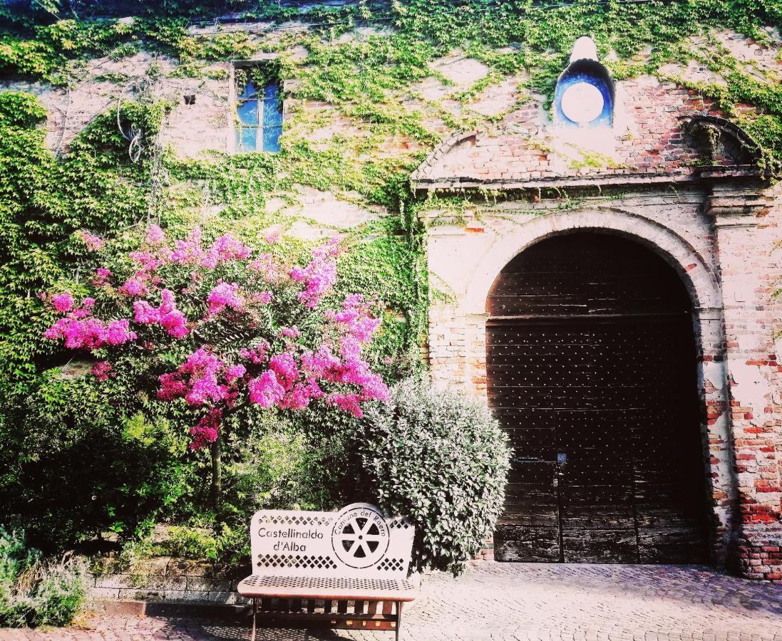 Teresa Al Belvedere Rooms&Holidayapartments Camere&Appartamenti Castellinaldo Eksteriør billede