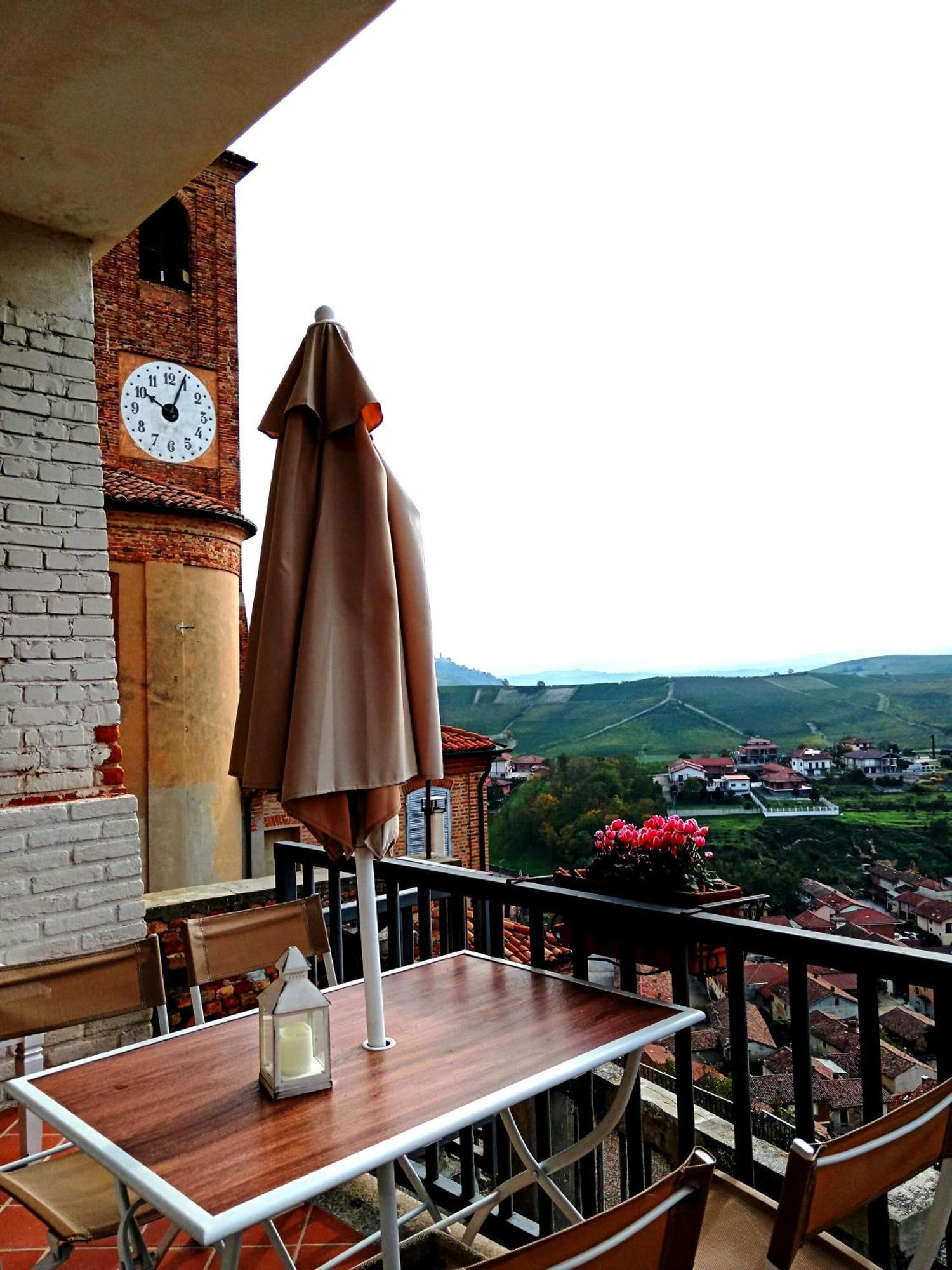 Teresa Al Belvedere Rooms&Holidayapartments Camere&Appartamenti Castellinaldo Eksteriør billede