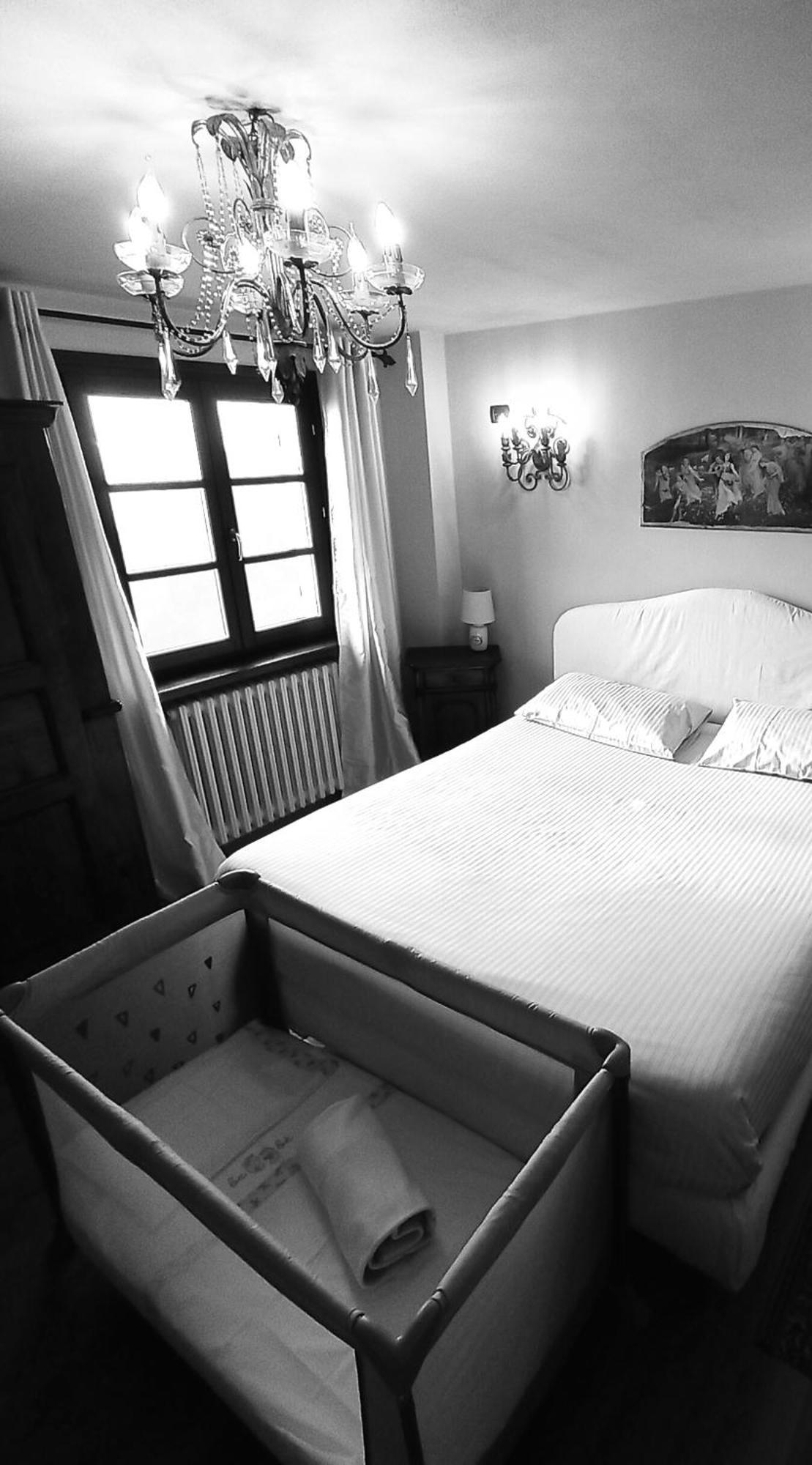 Teresa Al Belvedere Rooms&Holidayapartments Camere&Appartamenti Castellinaldo Eksteriør billede