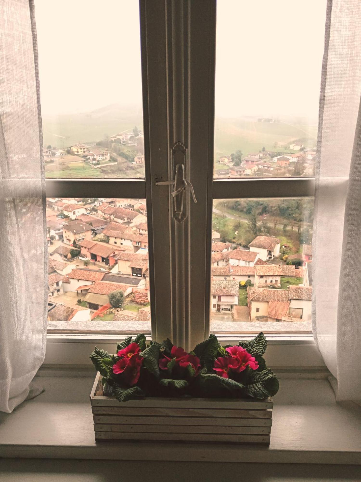 Teresa Al Belvedere Rooms&Holidayapartments Camere&Appartamenti Castellinaldo Eksteriør billede