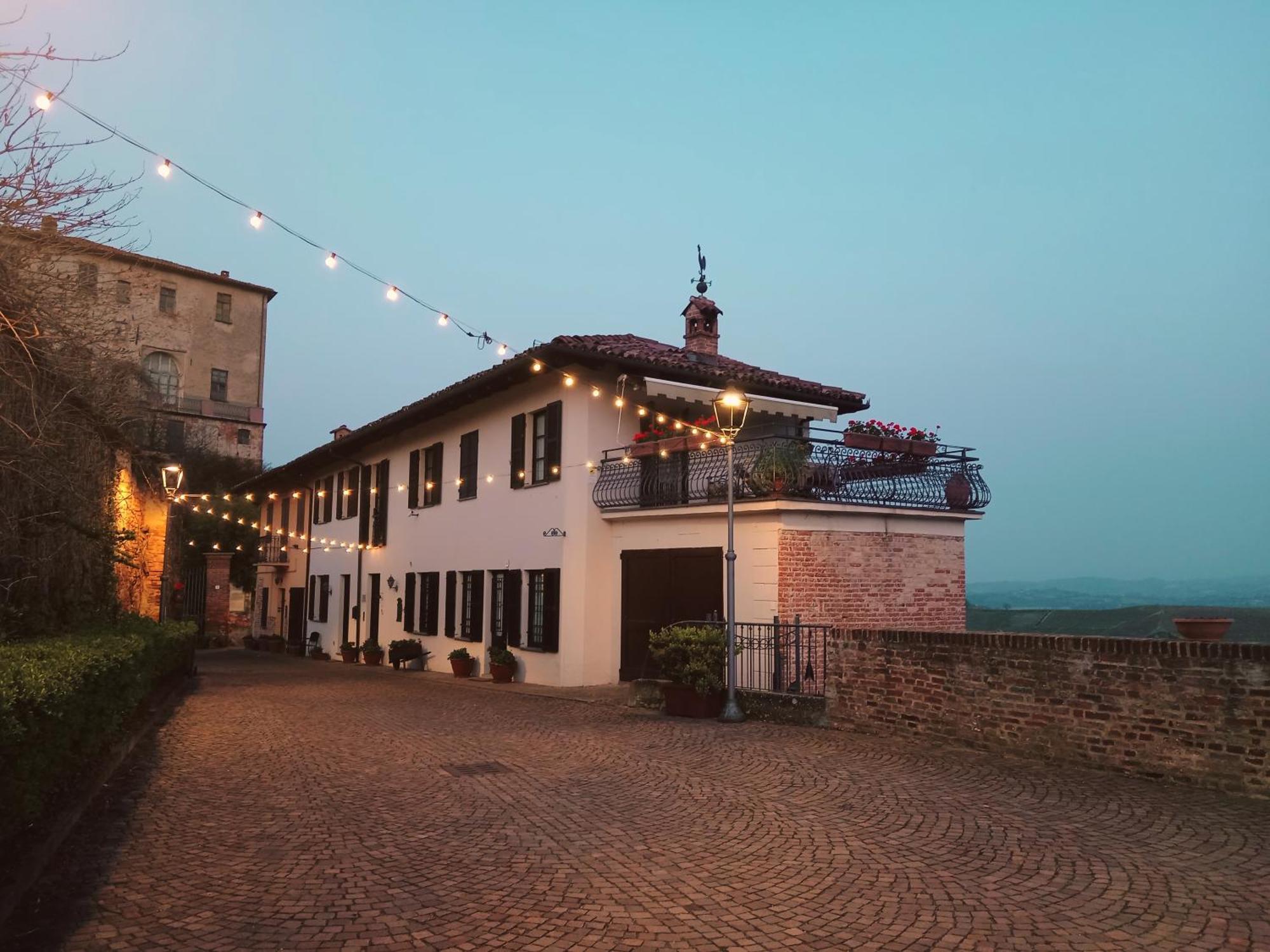 Teresa Al Belvedere Rooms&Holidayapartments Camere&Appartamenti Castellinaldo Eksteriør billede